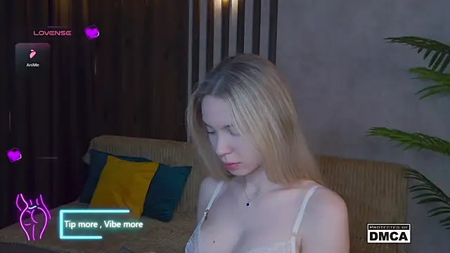 Holl1Would online show from 01-29-25, 07:22