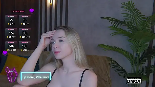 Holl1Would online show from 02-05-25, 03:34