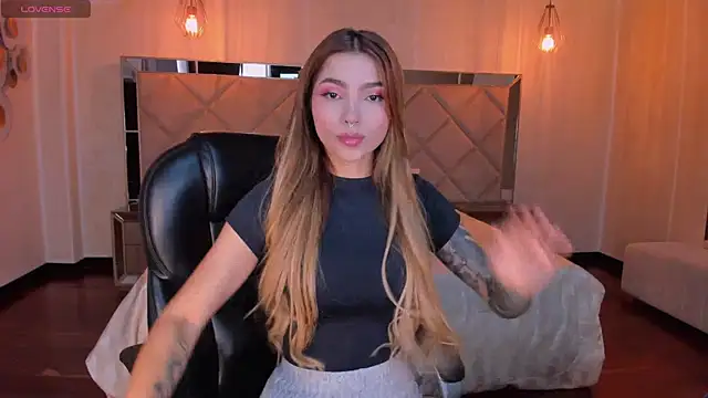 Snapshot of LexieWayne chatting on 12-26-24, 07:38 LexieWayne online show from 12-26-24, 07:38