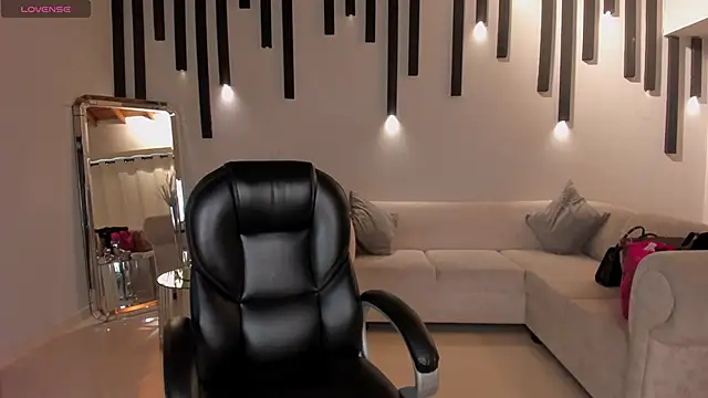 Snapshot of LexieWayne chatting on 03-05-25, 07:49 LexieWayne online show from 03-05-25, 07:49