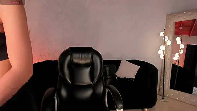 LexieWayne online show from 05-20-26, 06:58