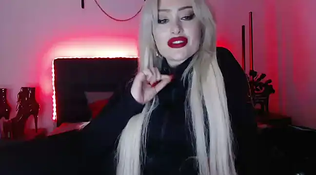 Snapshot of JennaLinn chatting on 01-13-25, 04:41 JennaLinn online show from 01-13-25, 04:41