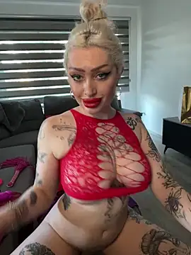 Snapshot of JennaLinn chatting on 09-10-25, 03:23 JennaLinn online show from 09-10-25, 03:23