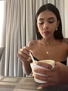 AntonellaRossi online show from 03-27-26, 07:46