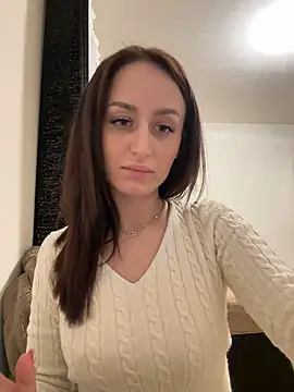 Snapshot of Zeyna1 chatting on 03-03-25, 05:18 Zeyna1 online show from 03-03-25, 05:18