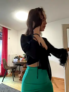 Snapshot of Zeyna1 chatting on 10-12-25, 03:00 Zeyna1 online show from 10-12-25, 03:00