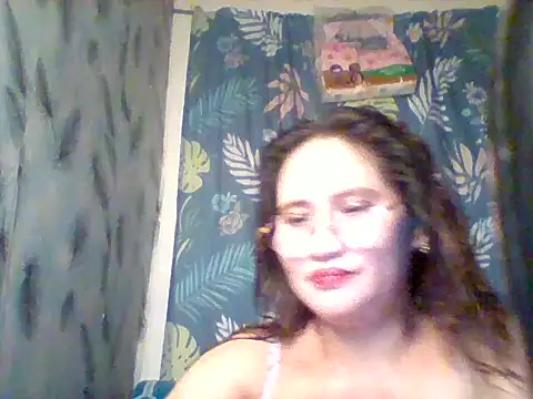 Snapshot of Amazing_Angel22 chatting on 09-08-25, 06:18 Amazing Angel22 online show from 09-08-25, 06:18