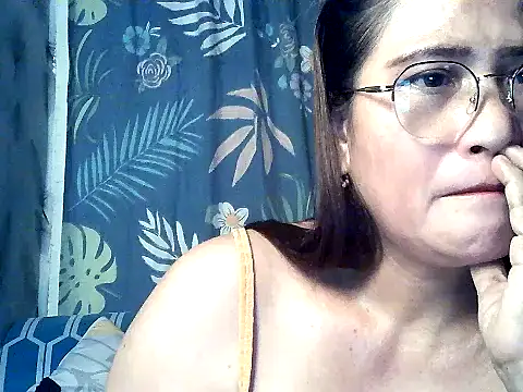 Snapshot of Amazing_Angel22 chatting on 09-26-25, 09:08 Amazing Angel22 online show from 09-26-25, 09:08