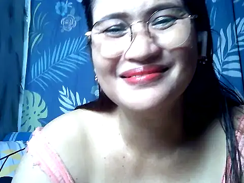 Snapshot of Amazing_Angel22 chatting on 10-10-25, 06:18 Amazing Angel22 online show from 10-10-25, 06:18