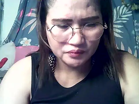 Amazing Angel22 online show from 04-15-26, 12:23