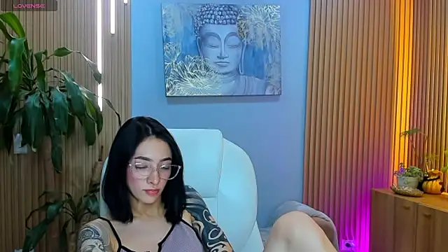 barbie scoth  online show from 04-17-26, 02:36