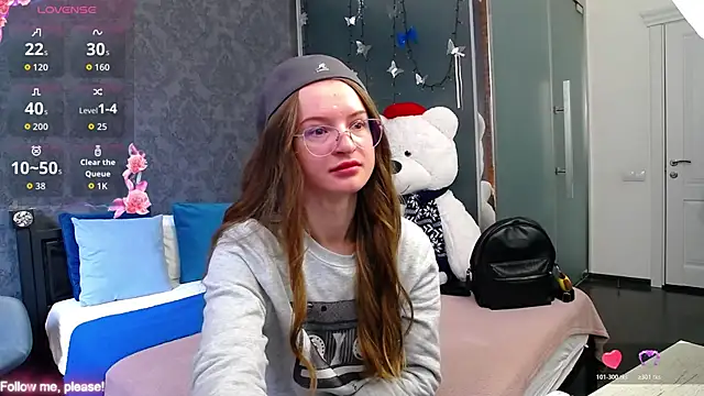 Snapshot of KateJonson chatting on 10-29-25, 07:32 KateJonson online show from 10-29-25, 07:32