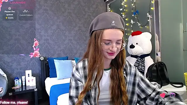 Snapshot of KateJonson chatting on 11-05-25, 07:30 KateJonson online show from 11-05-25, 07:30