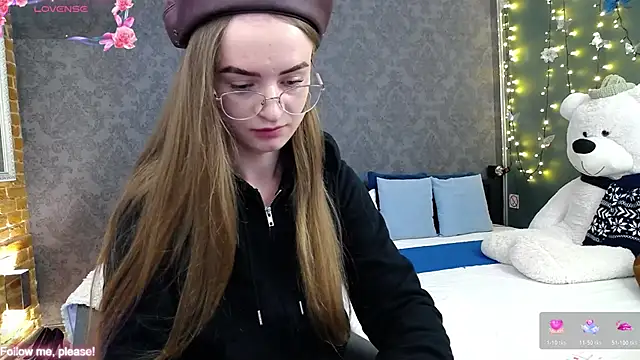 Snapshot of KateJonson chatting on 11-12-25, 01:22 KateJonson online show from 11-12-25, 01:22