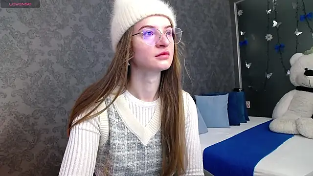 Snapshot of KateJonson chatting on 11-28-25, 07:22 KateJonson online show from 11-28-25, 07:22