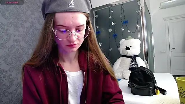 Snapshot of KateJonson chatting on 11-30-25, 07:12 KateJonson online show from 11-30-25, 07:12