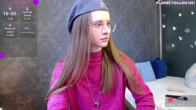 Snapshot of KateJonson chatting on 02-14-26, 10:56 KateJonson online show from 02-14-26, 10:56