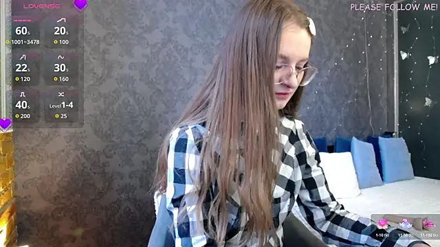 Snapshot of KateJonson chatting on 03-21-26, 07:57 KateJonson online show from 03-21-26, 07:57