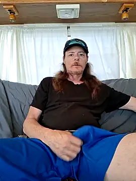 Snapshot of truckerlove69 chatting on 04-24-26, 03:14 truckerlove69 online show from 04-24-26, 03:14