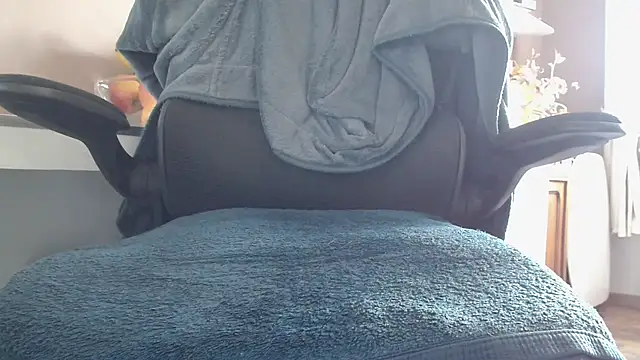 suedel65 online show from 03-21-25, 10:28