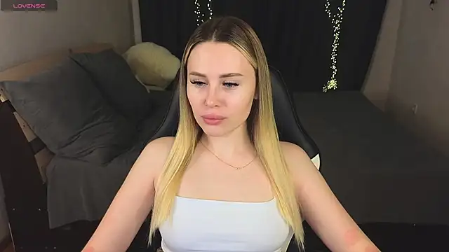 Snapshot of Alenca_hot_sex chatting on 01-31-25, 04:17 Alenca hot sex online show from 01-31-25, 04:17