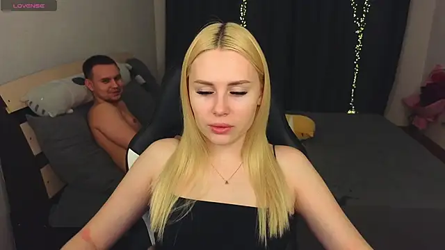 Snapshot of Alenca_hot_sex chatting on 03-03-25, 03:20 Alenca hot sex online show from 03-03-25, 03:20