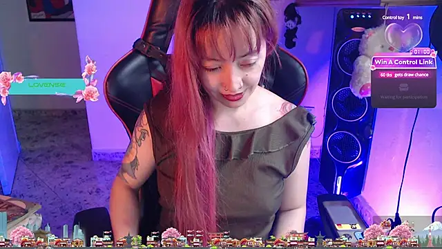 Snapshot of pink-2022 chatting on 12-17-24, 08:43 pink-2022 online show from 12-17-24, 08:43