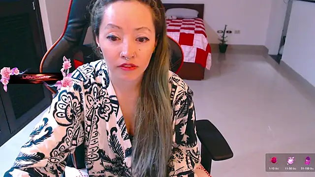 Snapshot of pink-2022 chatting on 01-06-26, 07:17 pink-2022 online show from 01-06-26, 07:17