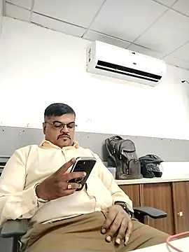 Desi Londa 143 online show from 04-09-26, 06:19