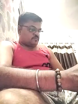 Snapshot of Desi_Londa_143 chatting on 05-10-26, 02:06 Desi Londa 143 online show from 05-10-26, 02:06