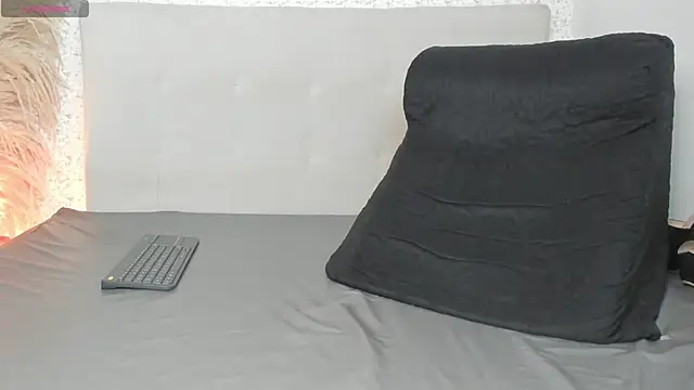 Azahara Amin  online show from 03-22-25, 02:47