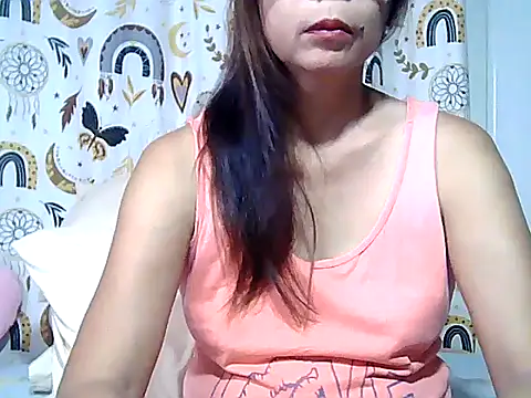 Snapshot of urwife_tobe chatting on 05-07-26, 09:31 urwife tobe online show from 05-07-26, 09:31