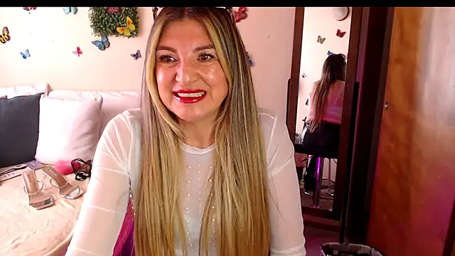 Jolie-Mature online show from 07-17-26, 09:41