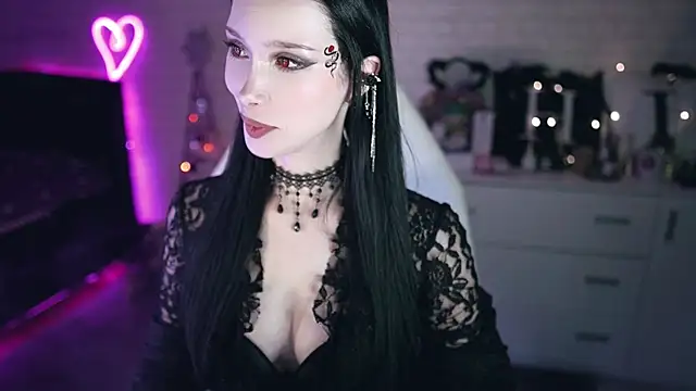  Uindi  online show from 02-17-25, 05:32