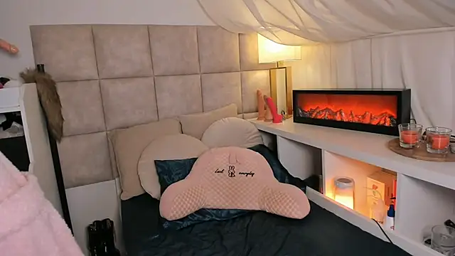 TatjanaTillers online show from 02-15-26, 08:57