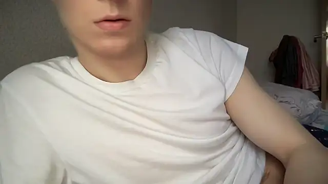 Snapshot of Lamonteik chatting on 03-16-25, 10:44 Lamonteik online show from 03-16-25, 10:44