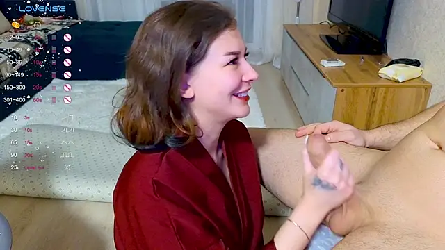 Snapshot of Love_plat1na chatting on 01-15-25, 07:12 Love plat1na online show from 01-15-25, 07:12