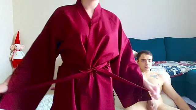 Snapshot of Love_plat1na chatting on 01-22-25, 11:12 Love plat1na online show from 01-22-25, 11:12