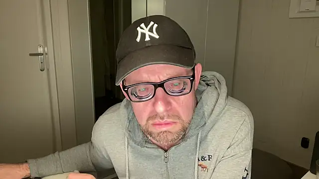 FABIOGLASSES online show from 09-26-25, 09:08