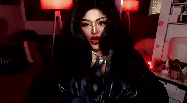 Snapshot of TiffanyWolf chatting on 01-14-25, 11:31 TiffanyWolf online show from 01-14-25, 11:31