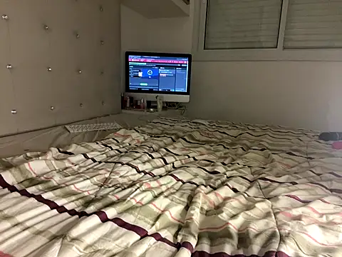 Snapshot of SabrinaRussel chatting on 12-04-24, 12:19 SabrinaRussel online show from 12-04-24, 12:19