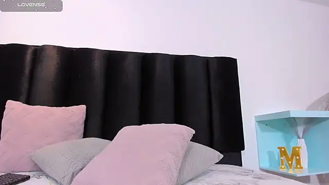 MauraGray online show from 01-13-25, 02:28