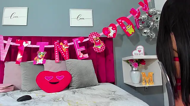 MauraGray online show from 02-14-25, 08:15