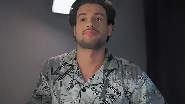 Keen   Luckystrike online show from 02-08-25, 08:42