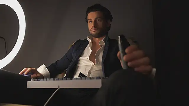 Keen   Luckystrike online show from 03-05-25, 09:48