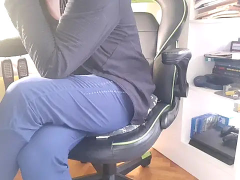 feathersify online show from 09-25-25, 06:17