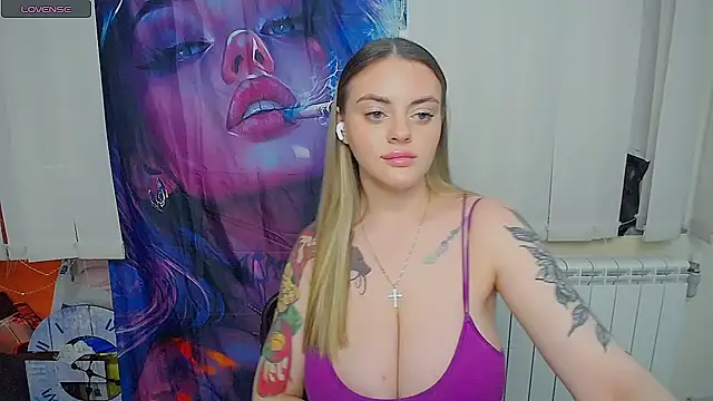 Lilia Moon online show from 04-29-26, 09:24