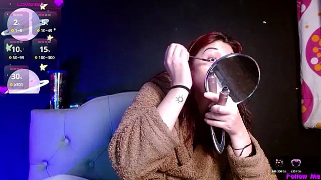 Red-moon1 online show from 03-12-26, 06:08