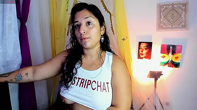 sophiaamethystt online show from 11-27-25, 04:42