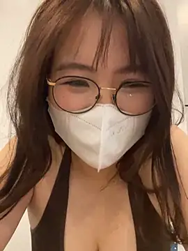 Onee-Chew online show from 04-11-26, 10:30